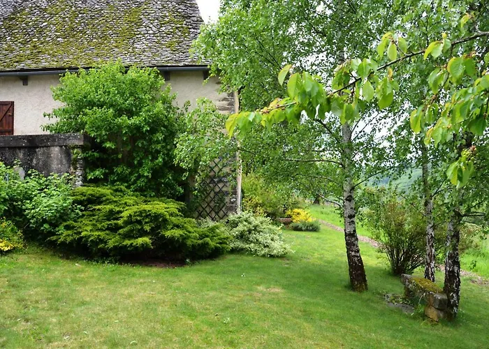 Maison tout confort calme vallée du Lot proche de Conques en Aveyron